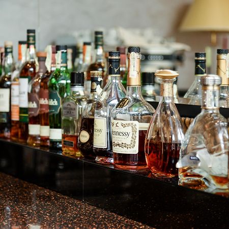 Hotel Royal Park Kisinyov Kültér fotó