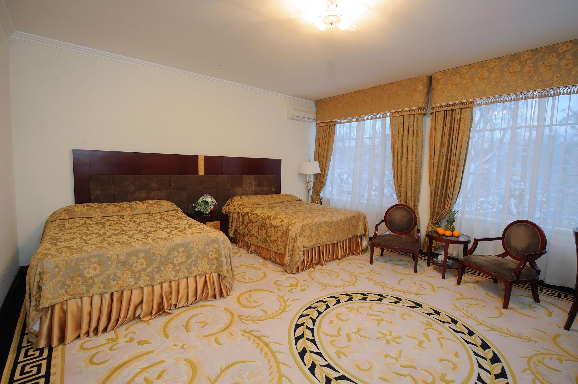 Hotel Royal Park Kisinyov Kültér fotó